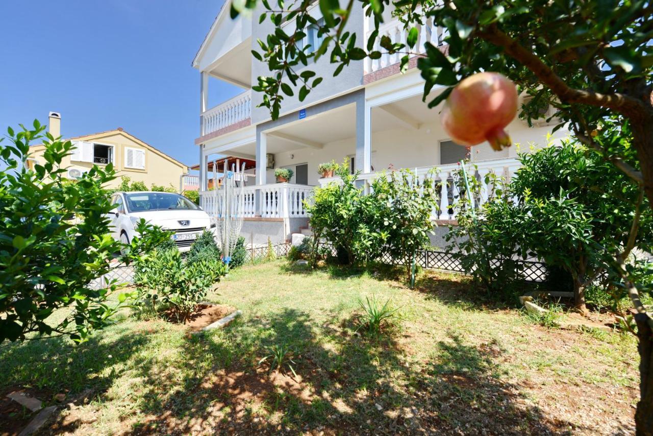 Apartmani L&R Bibinje Luaran gambar