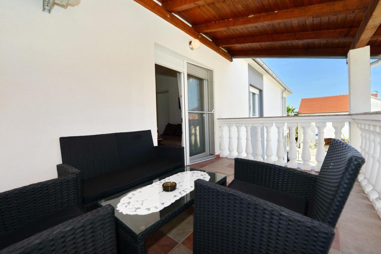 Apartmani L&R Bibinje Luaran gambar
